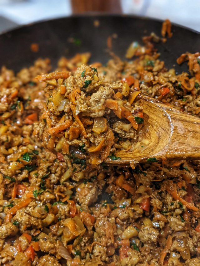 Chicken Lettuce Wraps with Hoisin Sauce Move Daily